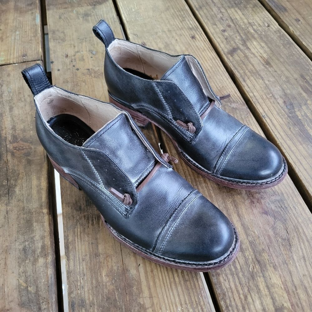 Freebird by Steven Mabel shoes distressed black leather womens size 8